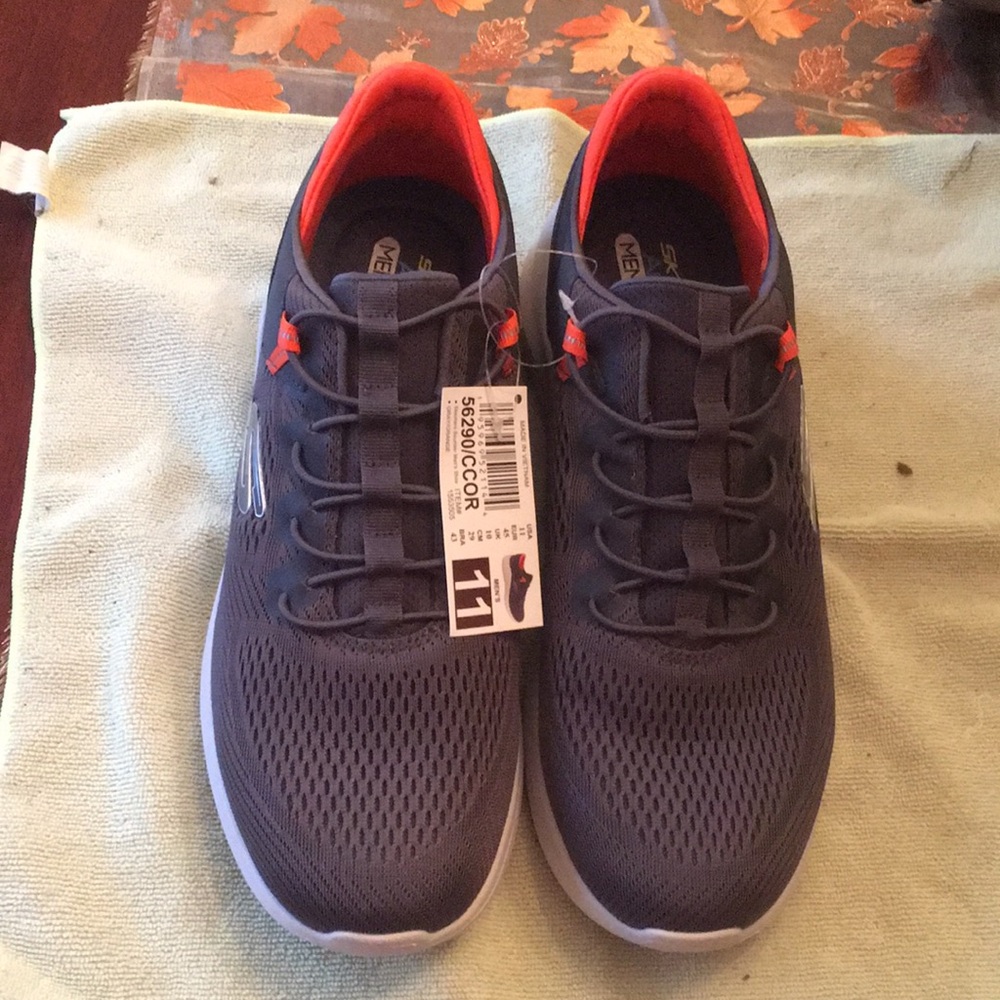New W Tags Skechers Mens Ultra Flex 2.0 56290 Gray Running Shoe Sneakers Size 11